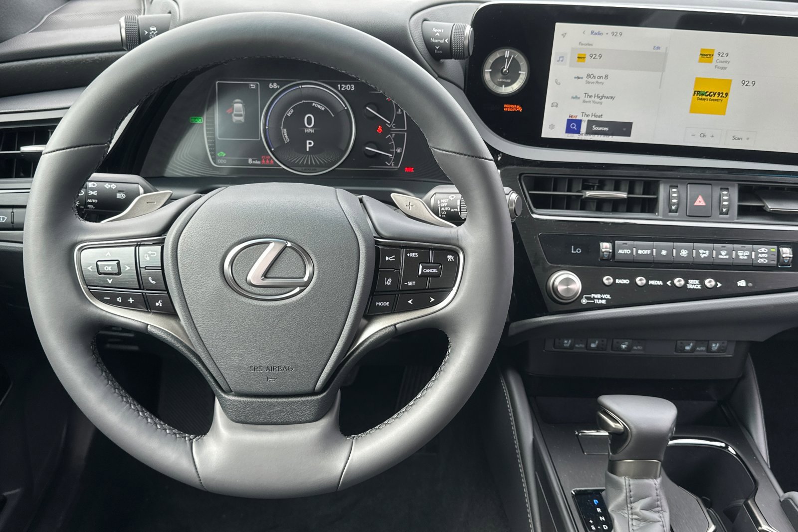 New 2025 Lexus ES 300h w/ Premium Package image 14