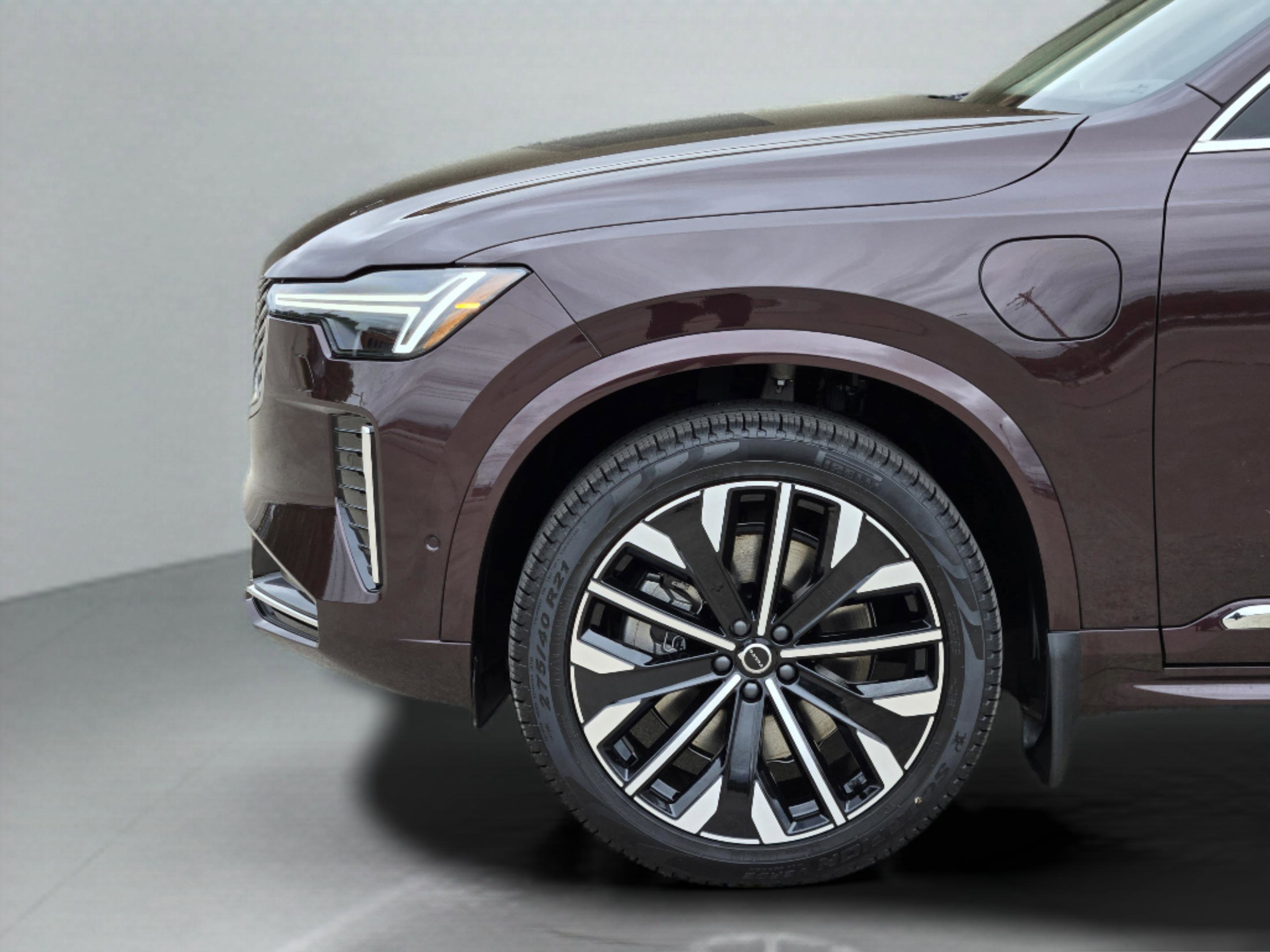 New 2026 Volvo XC90 T8 Ultra w/ Protection Package Premier image 28