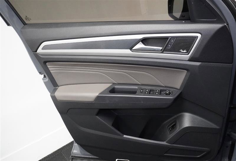 Used 2021 Volkswagen Atlas Cross Sport SEL Premium image 43