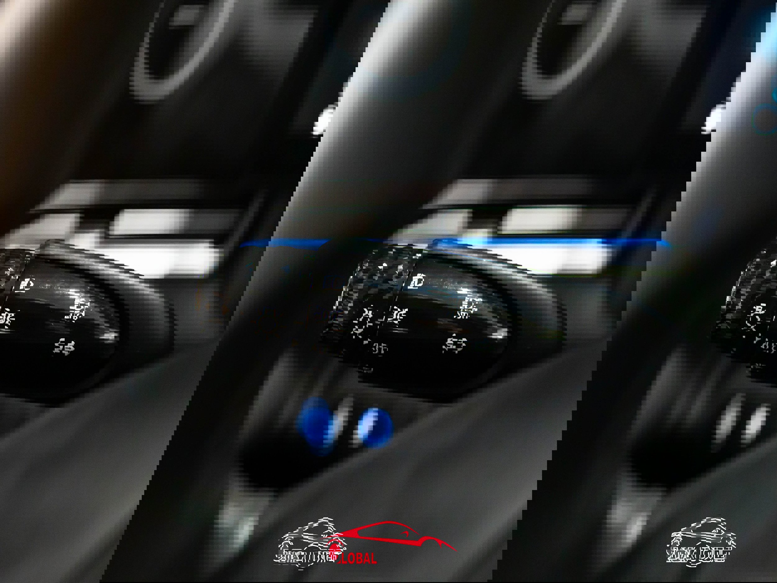 Used 2025 Hyundai Elantra SEL image 27