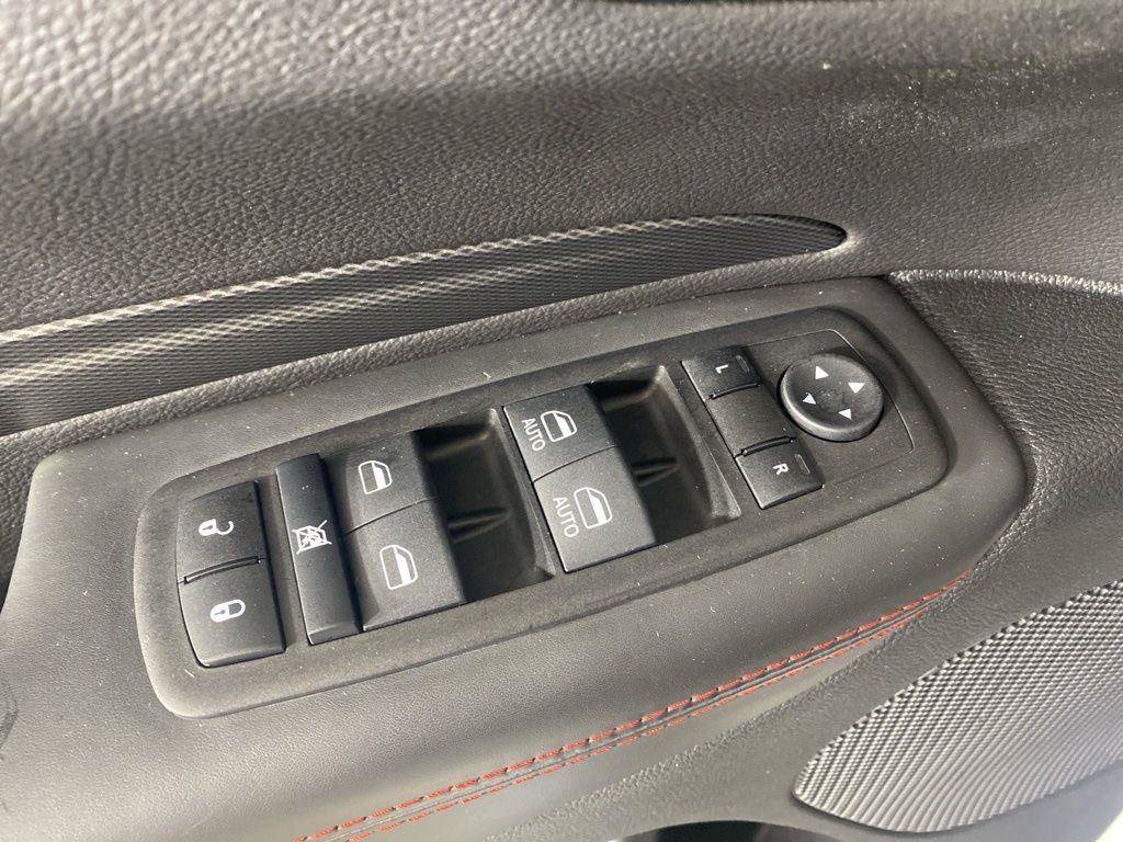 Used 2025 Dodge Durango R/T AWD/4WD image 15