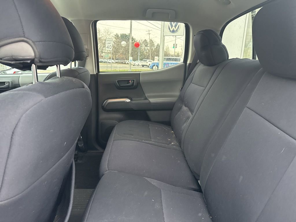 Used 2021 Toyota Tacoma SR5 w/ Technology Package image 11