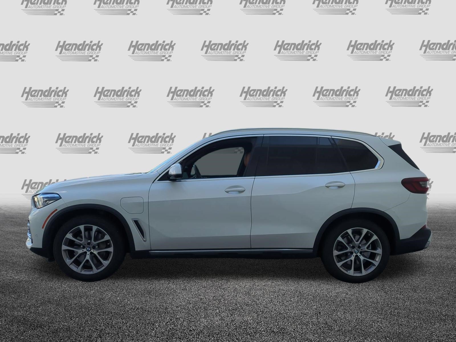 Used 2021 BMW X5 xDrive45e w/ Premium Package AWD/4WD image 7