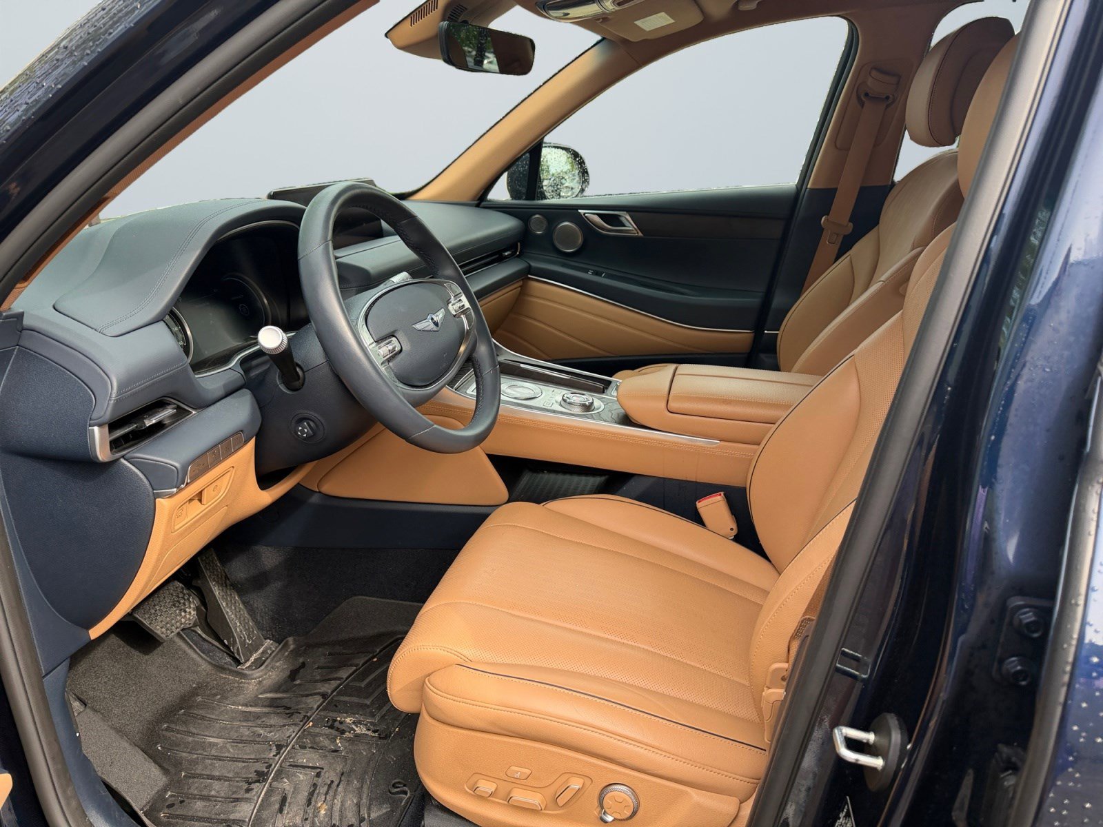 Used 2021 Genesis GV80 3.5T w/ Advanced Package 06 AWD/4WD image 11