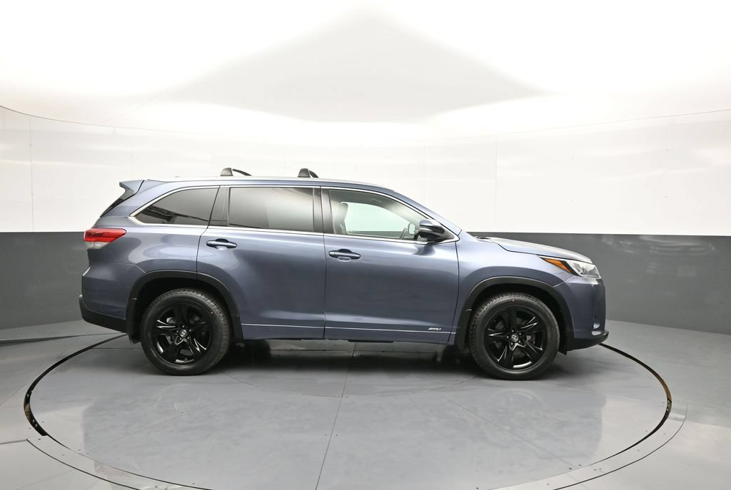 Used 2017 Toyota Highlander Limited Platinum w/ Carpet Mat Package AWD/4WD image 5