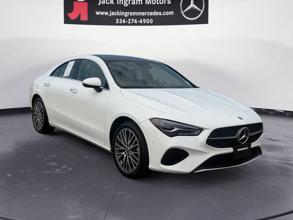 Used 2025 Mercedes-Benz CLA 250 w/ Exclusive Package image 7