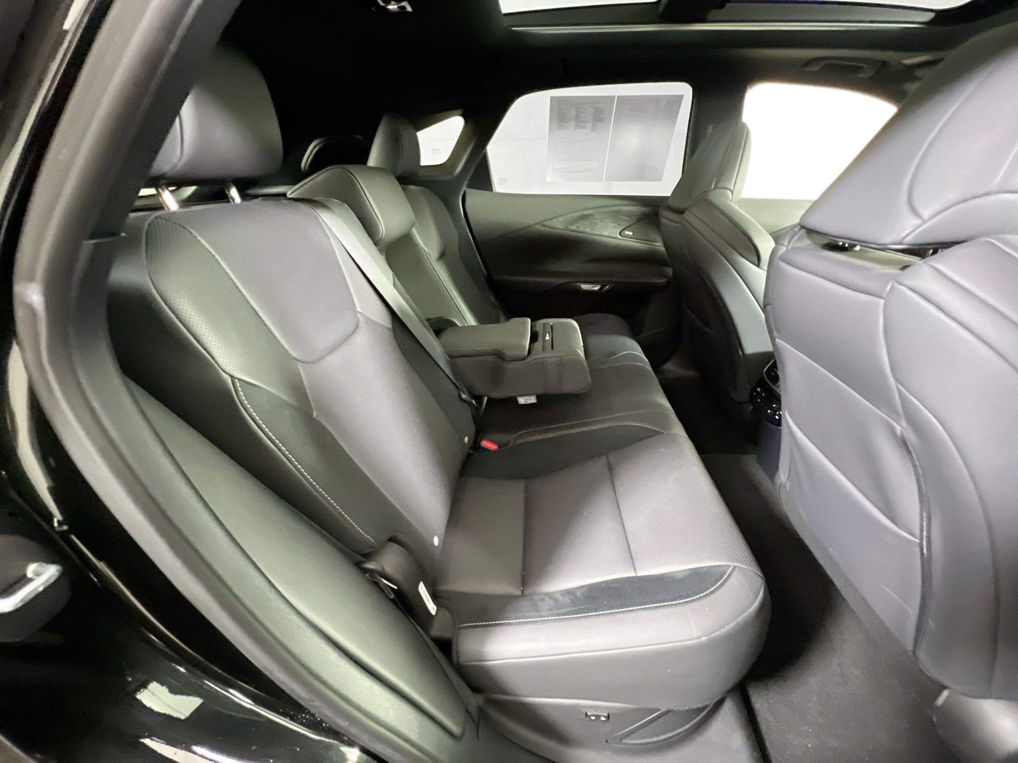 Used 2024 Lexus RX 500h F Sport w/ Convenience Package AWD/4WD image 28