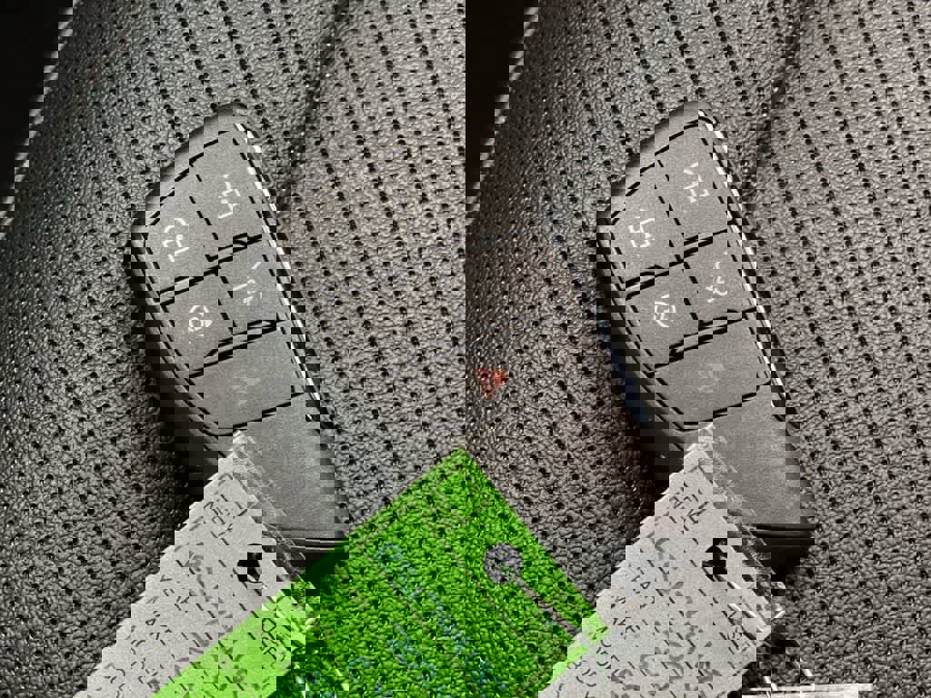 Used 2024 Chevrolet Equinox EV RS image 29