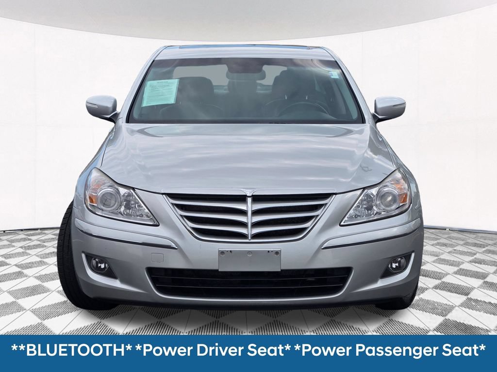 Used 2009 Hyundai Genesis 3.8 w/ Premium Plus Pkg 3 RWD image 4