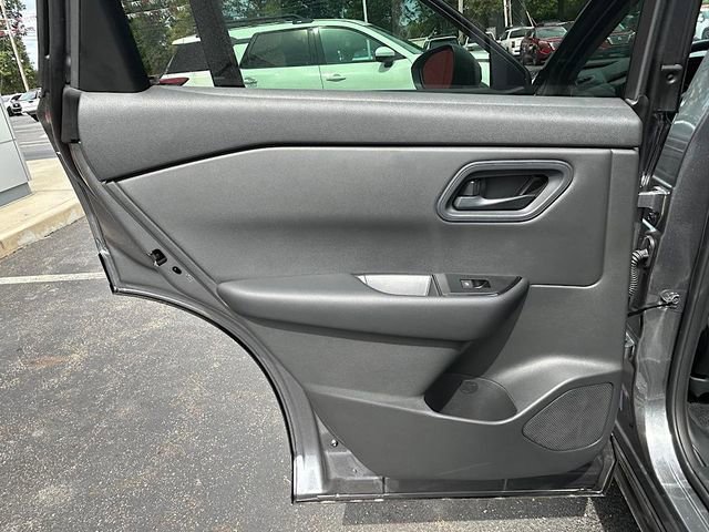 New 2025 Nissan Rogue S image 24