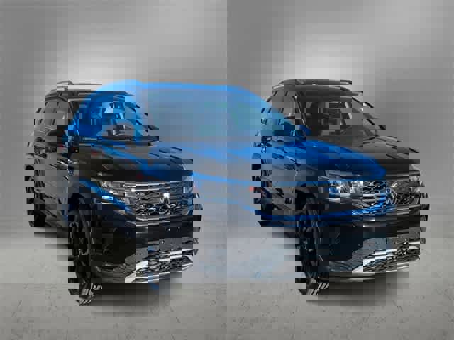 Used 2022 Volkswagen Taos SE image 2