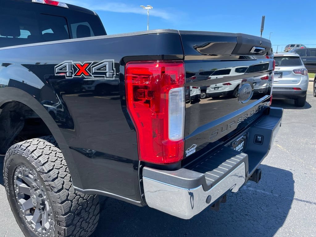 Used 2017 Ford F250 Lariat w/ Snow Plow Prep Package AWD/4WD image 38