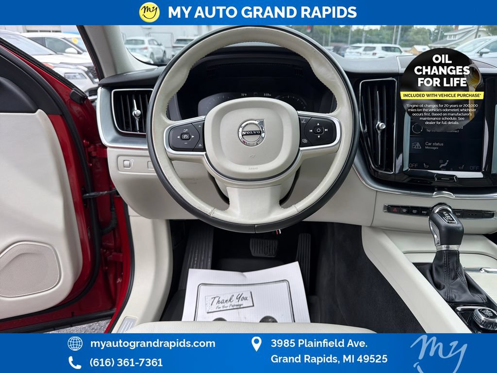 Used 2019 Volvo XC60 T6 Momentum w/ Protection Package Premier AWD/4WD image 13