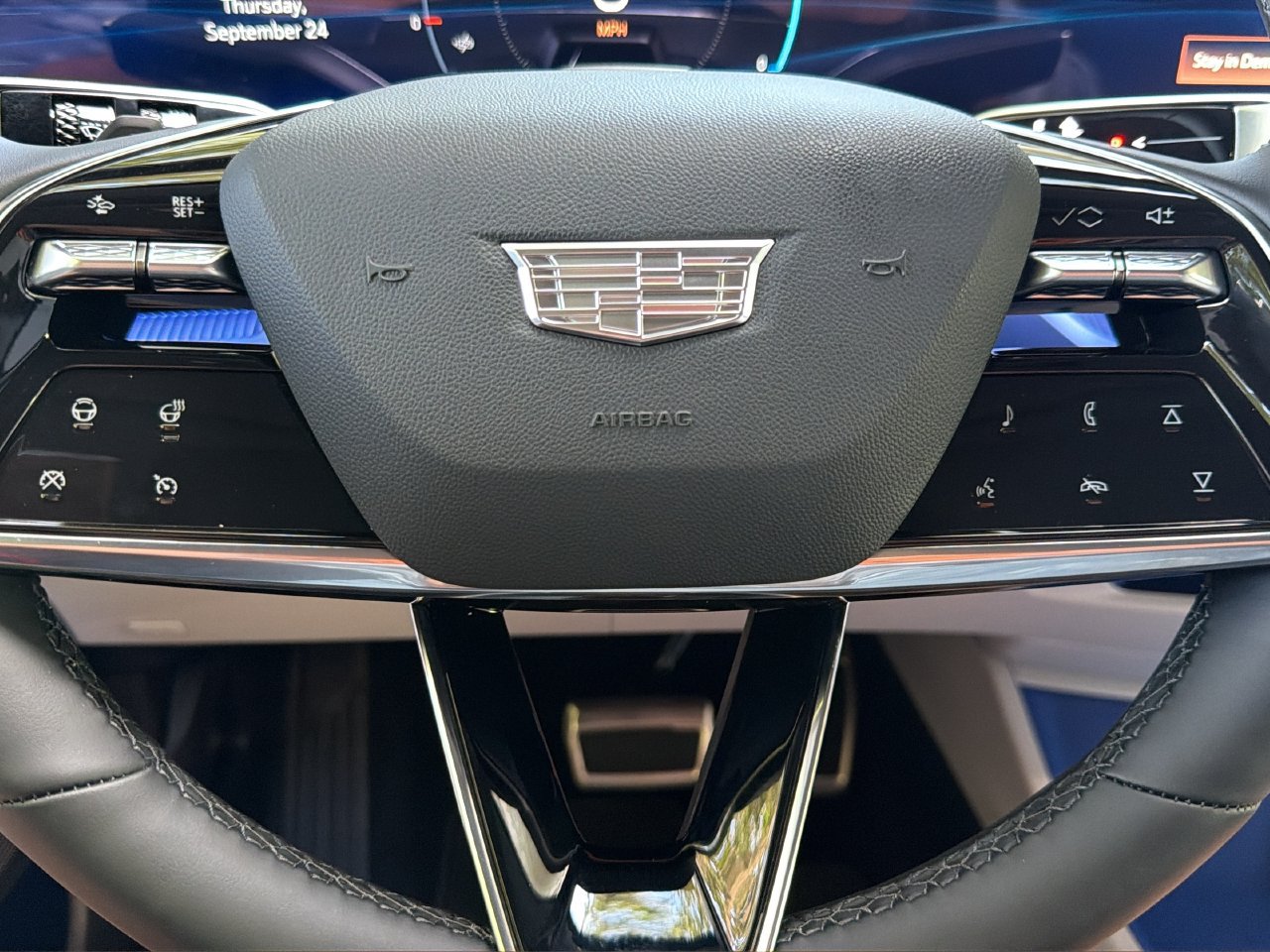 New 2027 Cadillac Optiq Sport w/ LPO, ONYX Package AWD/4WD image 19