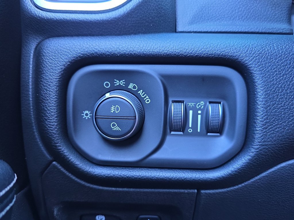 Used 2022 RAM 1500 Laramie RWD image 28