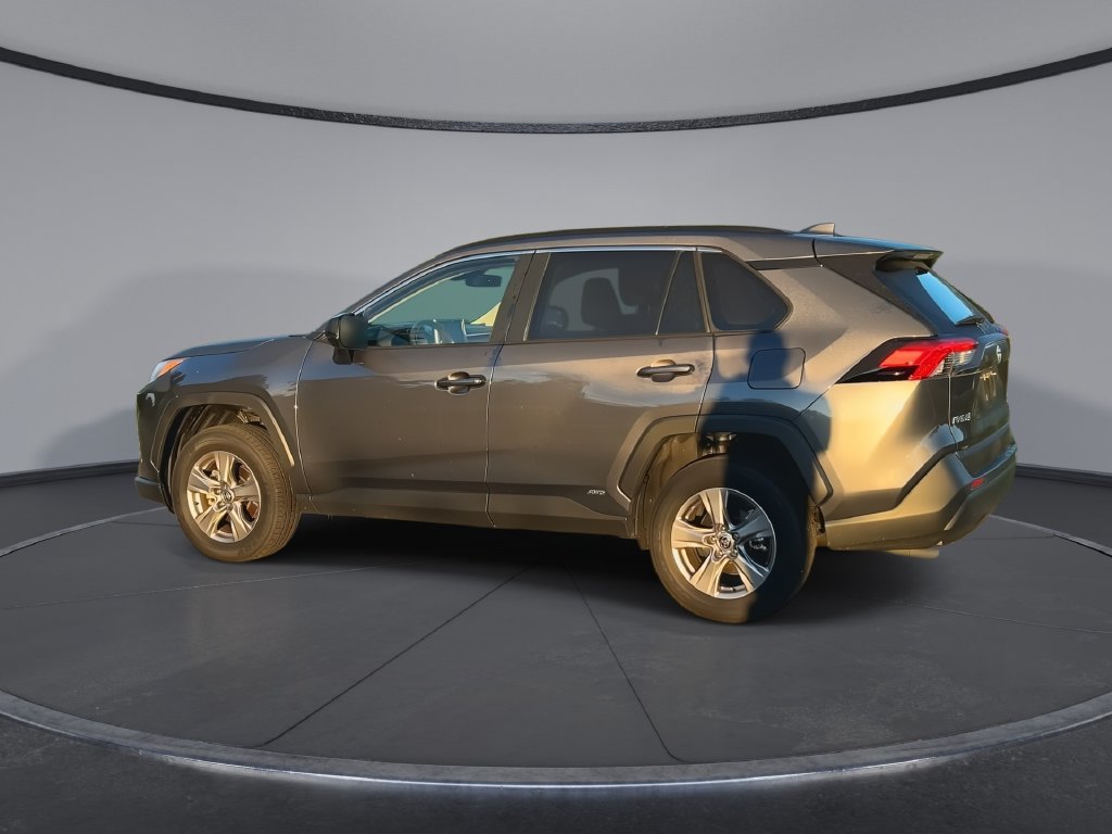 Certified 2025 Toyota RAV4 LE AWD/4WD image 6