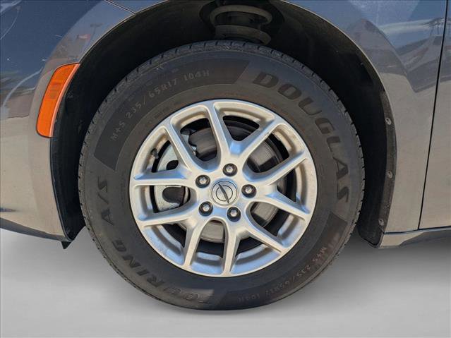 Used 2023 Chrysler Pacifica Touring-L image 19