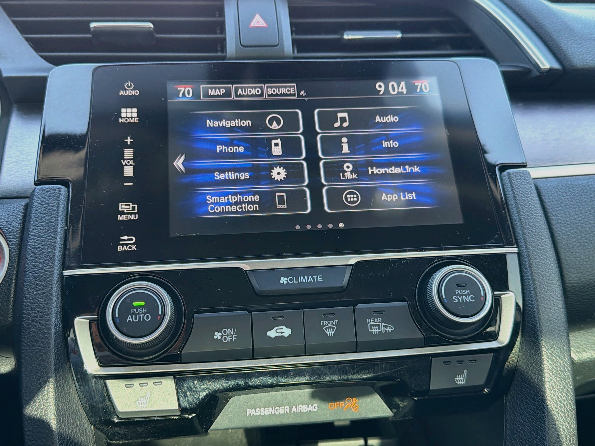 Used 2018 Honda Civic Touring image 29