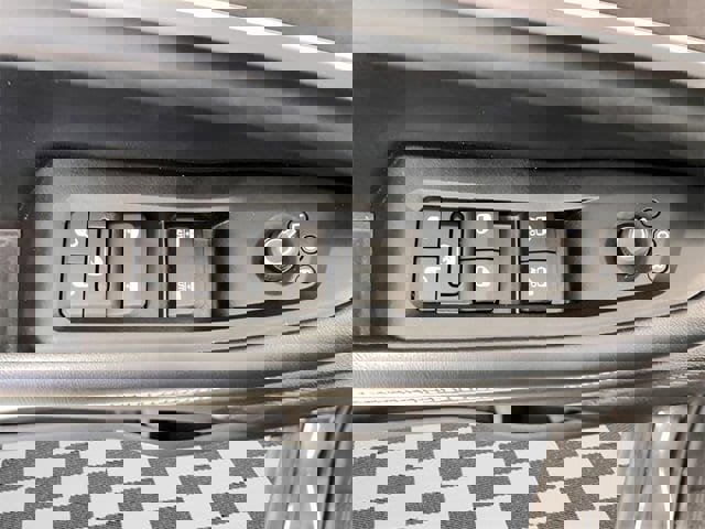 Used 2021 Jeep Grand Cherokee L Limited w/ MOPAR Finishing Package image 35