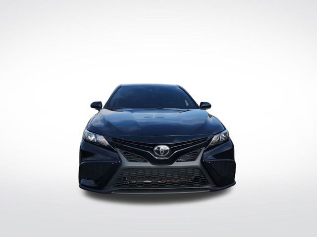 Used 2024 Toyota Camry SE w/ Convenience Package image 7
