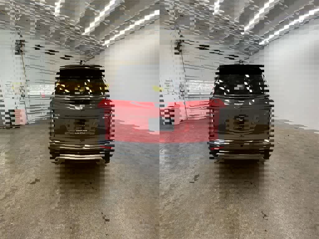 Certified 2026 Cadillac Vistiq Sport w/ LPO, Floor Liner Package image 5