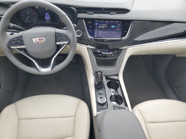 Certified 2020 Cadillac XT6 Premium Luxury AWD/4WD image 13