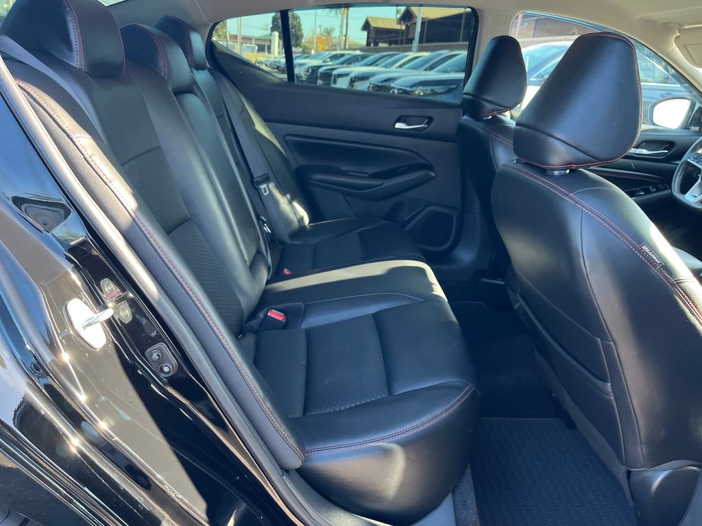 Used 2023 Nissan Altima 2.5 SR FWD image 41