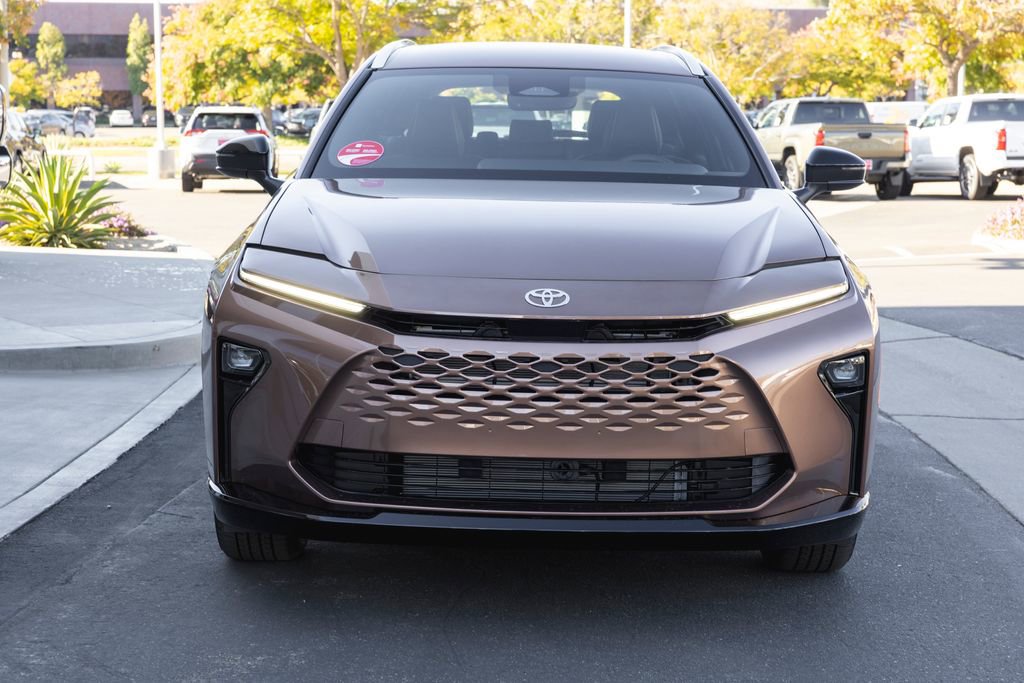 New 2026 Toyota Crown Signia image 2