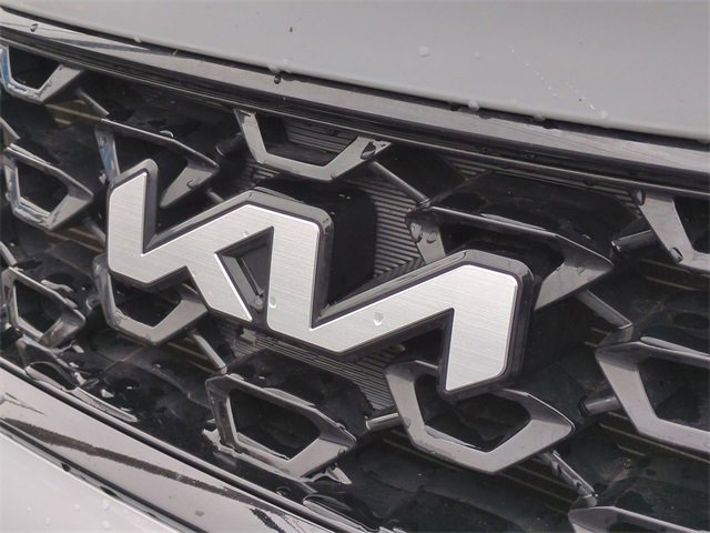 Used 2023 Kia Sorento SX image 32