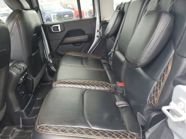 Used 2023 Jeep Wrangler Unlimited Sahara image 26