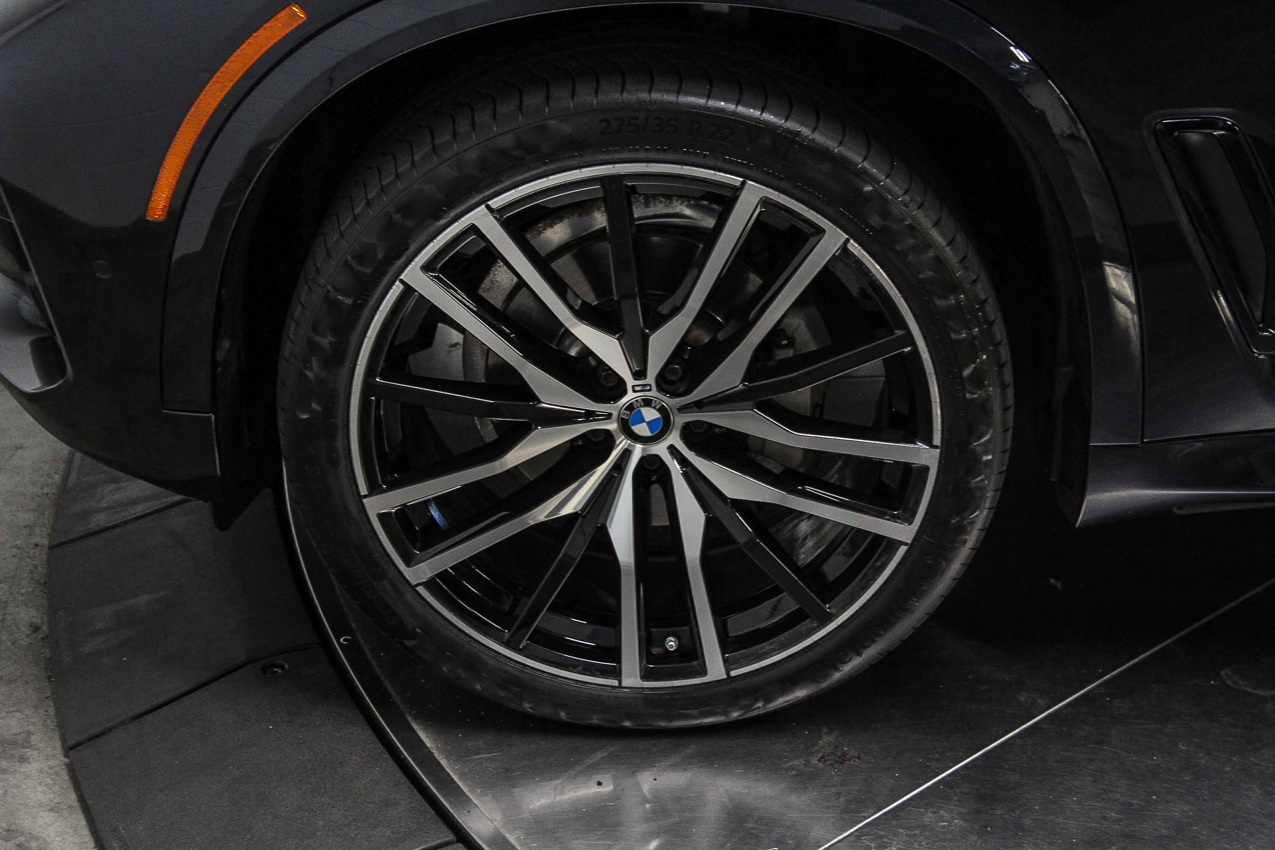 Certified 2023 BMW X5 xDrive40i w/ M Sport Package image 9