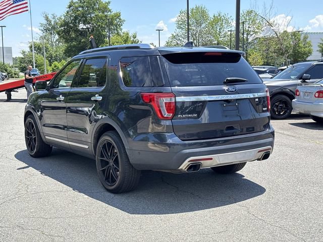 Used 2017 Ford Explorer Platinum AWD/4WD image 4