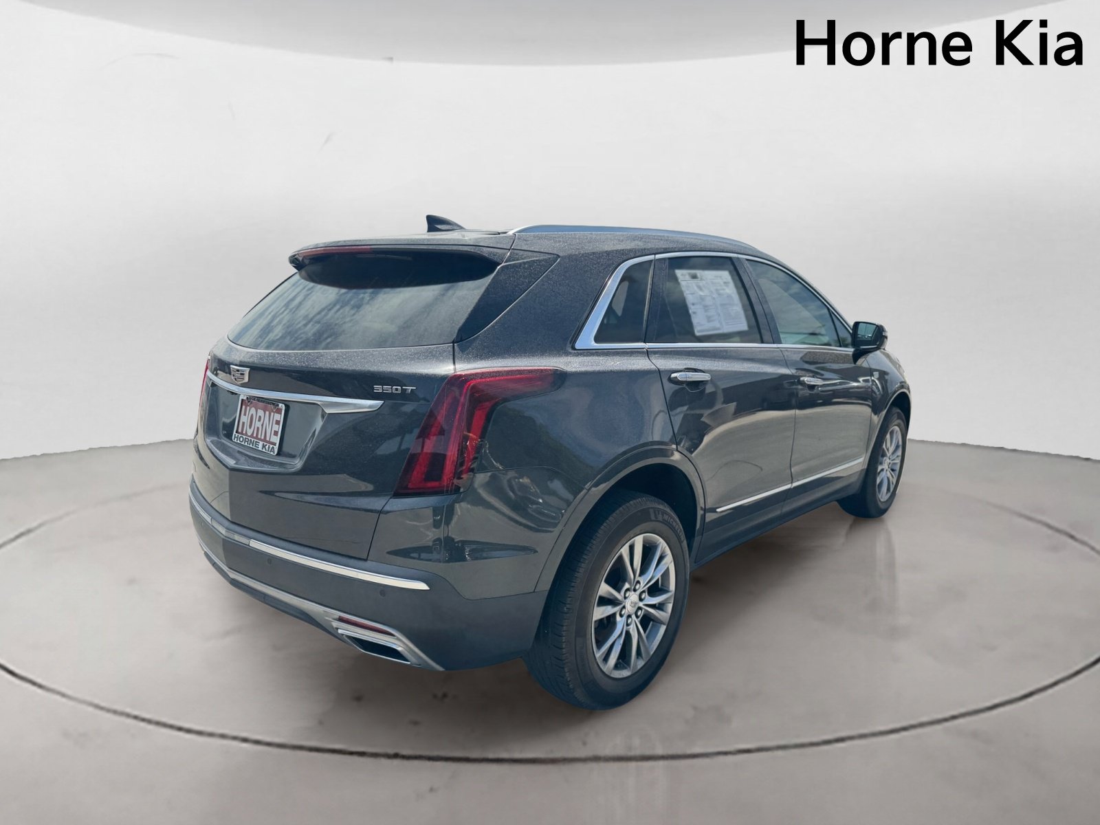 Used 2022 Cadillac XT5 Premium Luxury FWD image 4