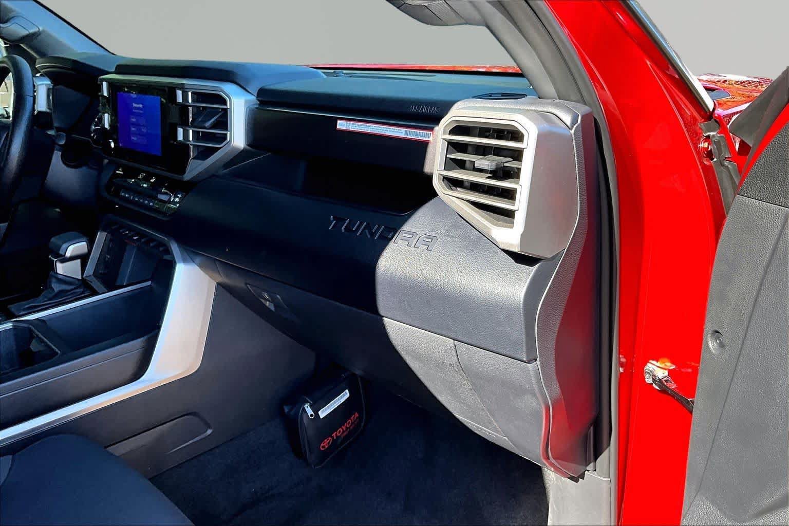 Used 2026 Toyota Tundra SR5 AWD/4WD image 19