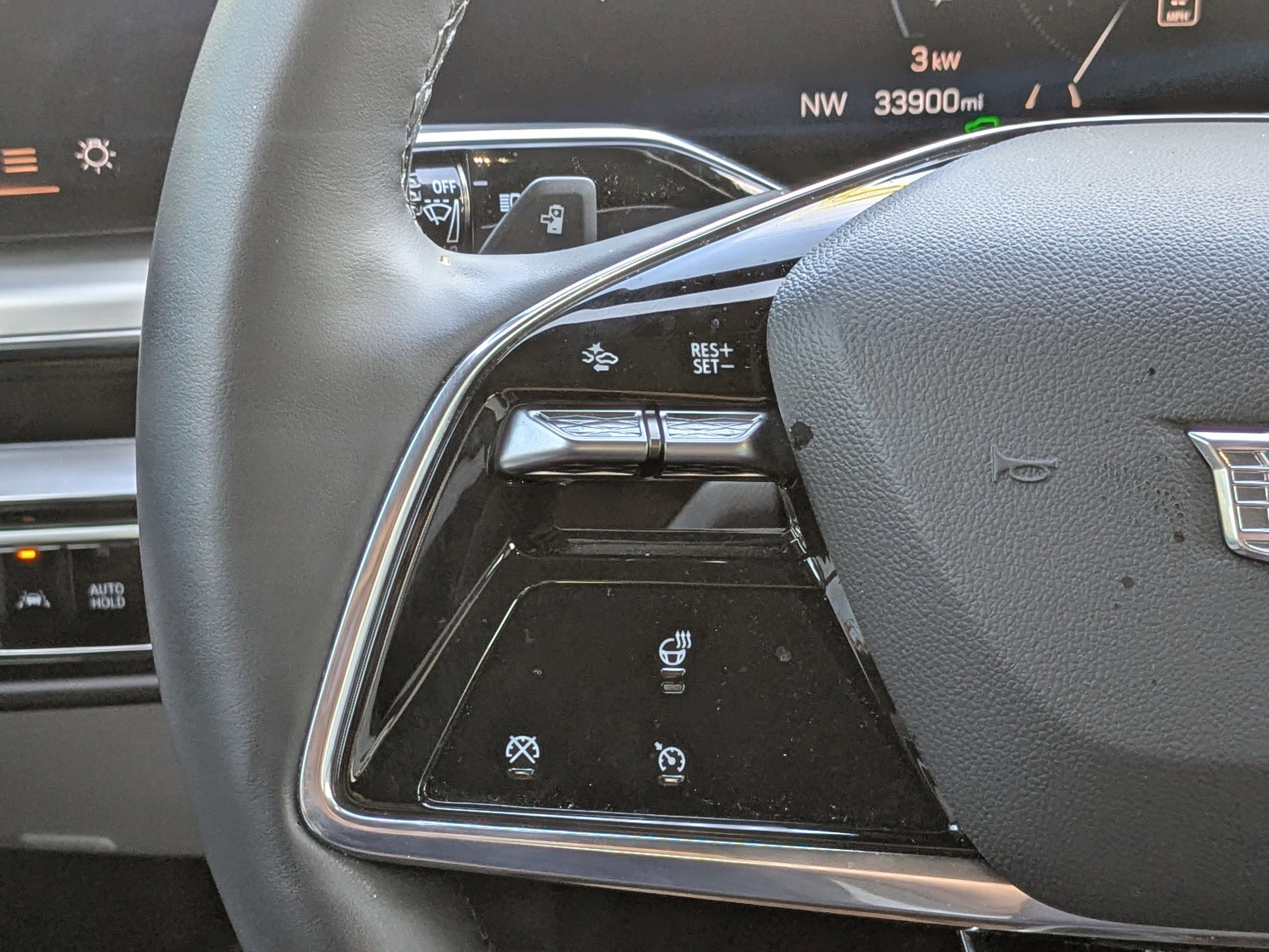Used 2024 Cadillac Lyriq Luxury RWD image 27