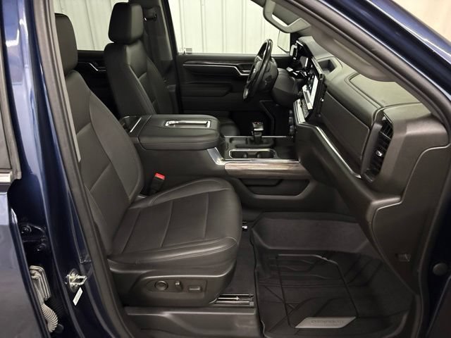 Used 2022 Chevrolet Silverado 1500 LTZ w/ LTZ Convenience Package II AWD/4WD image 27