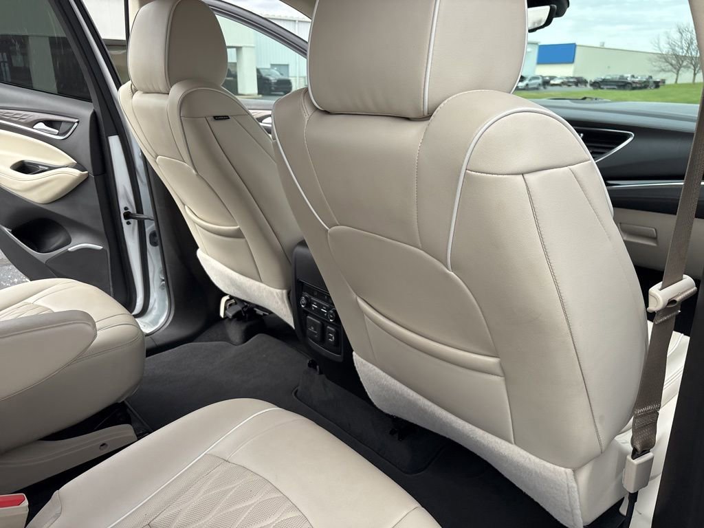 Used 2023 Buick Enclave Avenir w/ Avenir Technology Package AWD/4WD image 30
