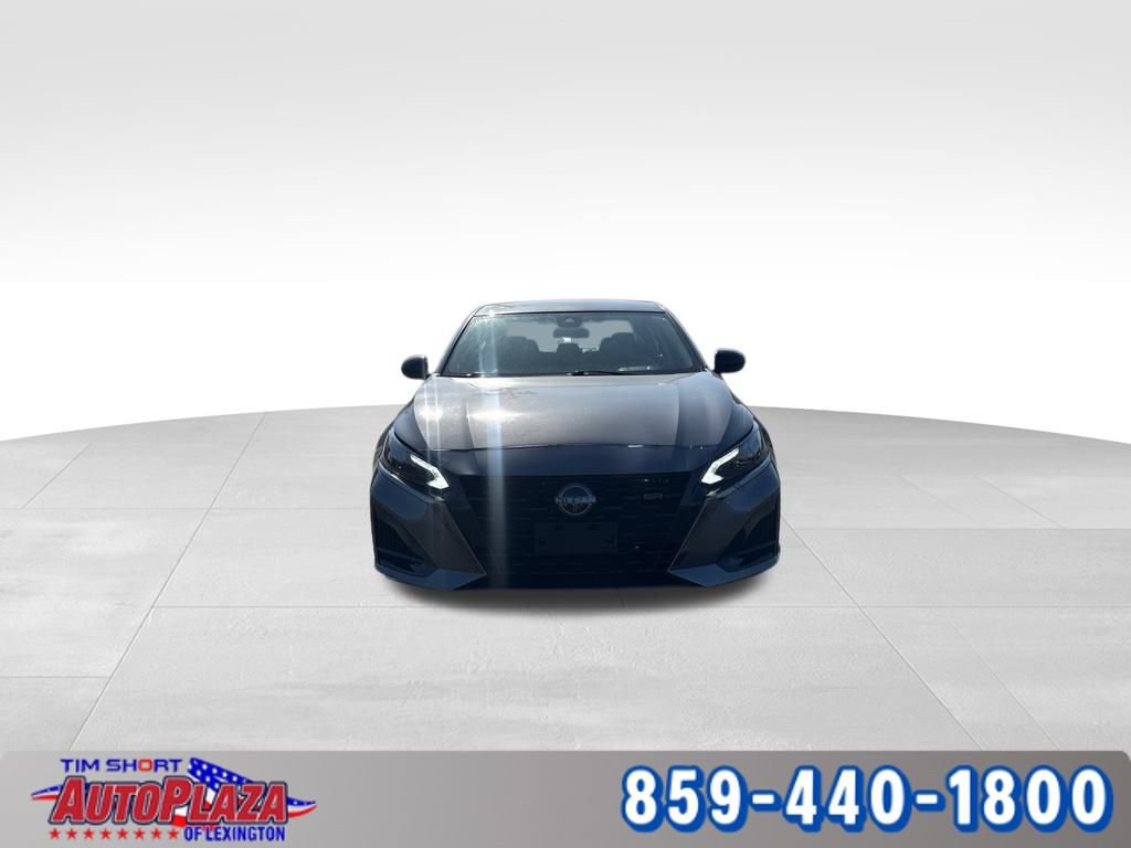 Used 2023 Nissan Altima 2.5 SR image 12