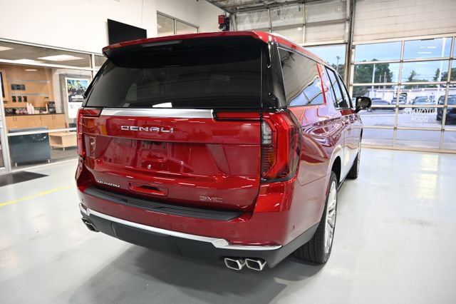 New 2026 GMC Yukon XL Denali w/ Sun & Power Step Package AWD/4WD image 5
