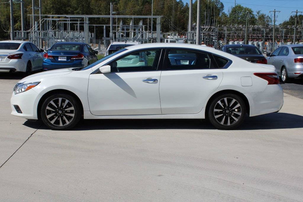 Used 2018 Nissan Altima 2.5 SV image 4