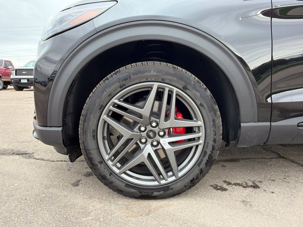 New 2026 Ford Explorer ST-Line w/ ST-Line Street Pack AWD/4WD image 43