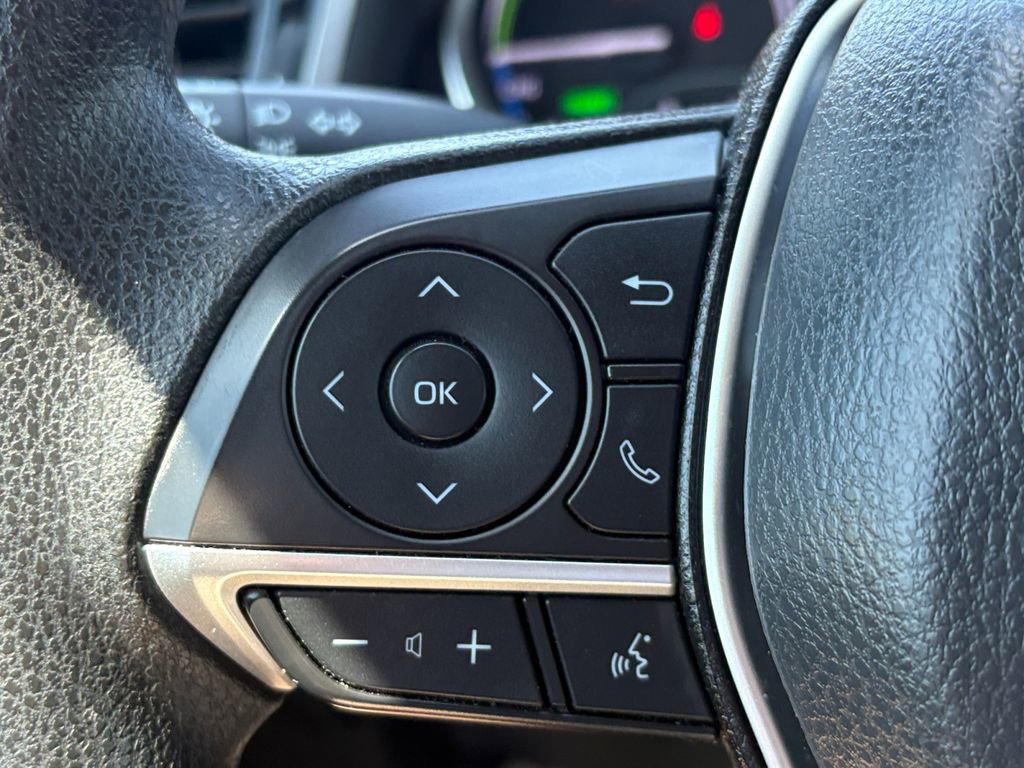 Used 2023 Toyota Camry LE FWD image 14