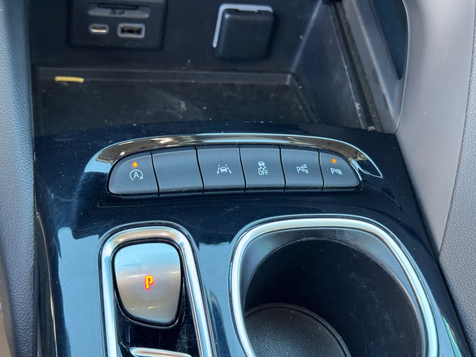 Used 2022 Buick Envision Essence w/ Technology Package II image 29