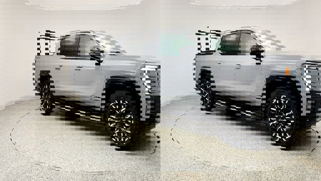 Used 2025 GMC Sierra EV Denali AWD/4WD image 3