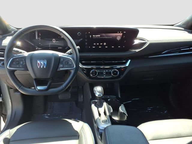 Used 2025 Buick Envista Sport Touring FWD image 11