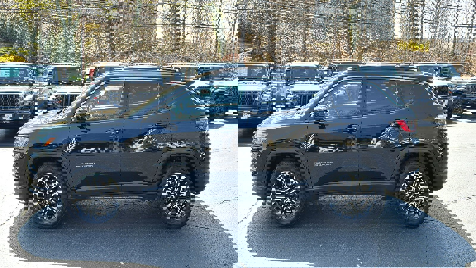 Certified 2022 Jeep Compass Limited image 11