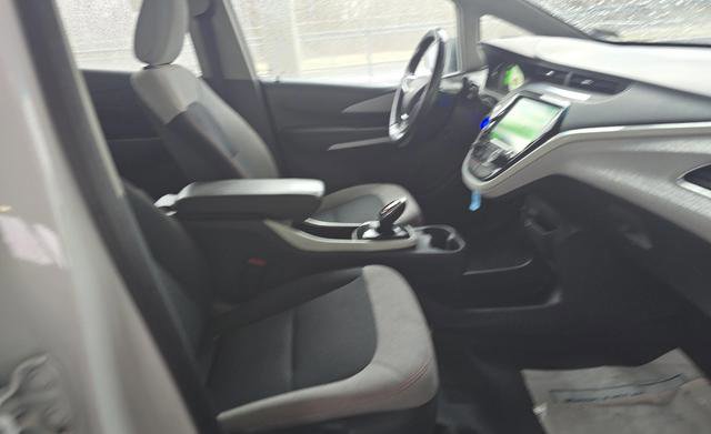 Used 2020 Chevrolet Bolt LT image 6