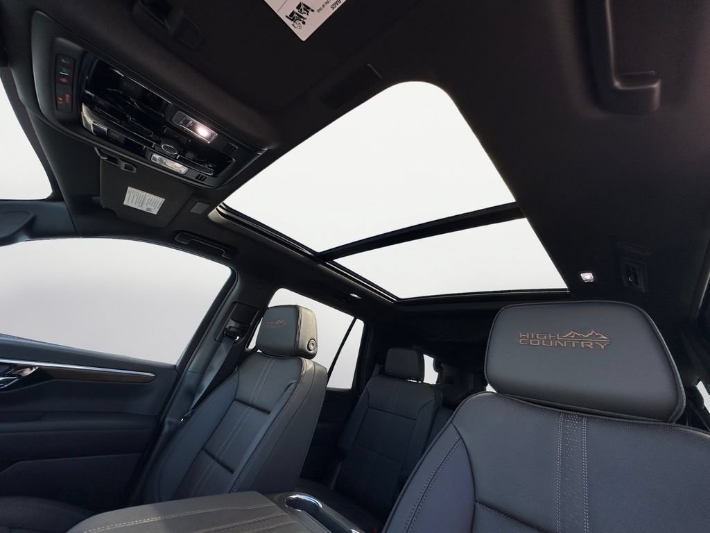 New 2026 Chevrolet Tahoe High Country w/ Sun And Tow Package AWD/4WD image 18