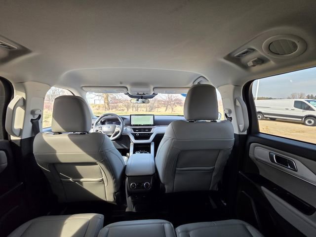 Certified 2025 Ford Explorer Active w/ Active Comfort Package image 45