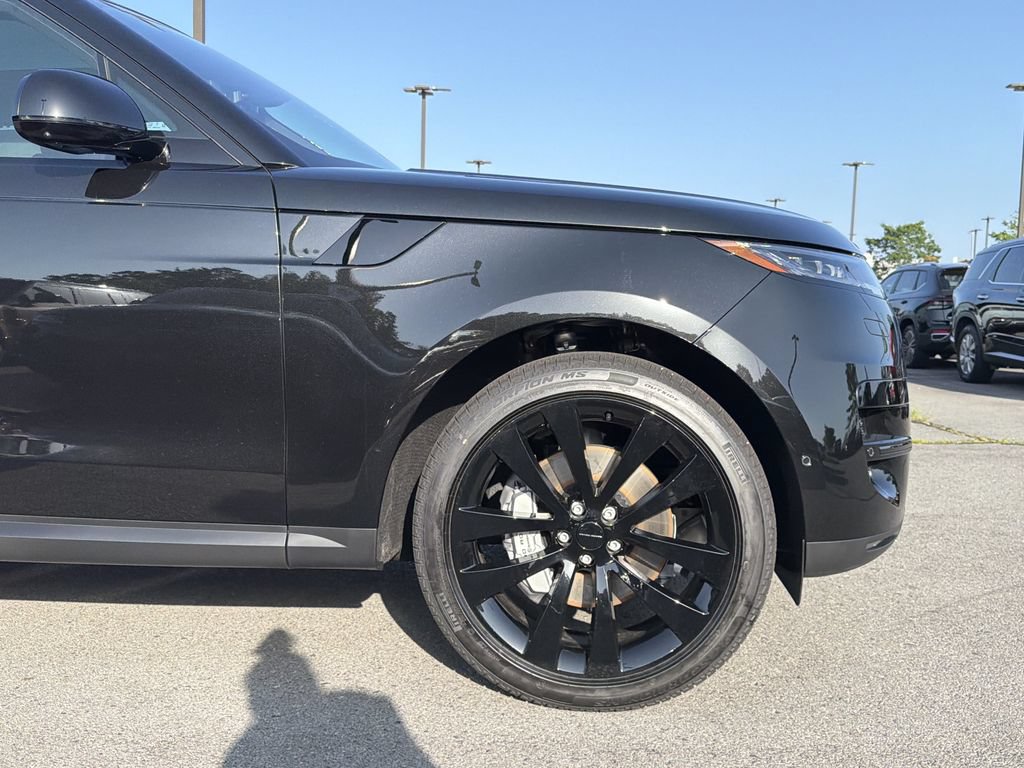 New 2026 Land Rover Range Rover Sport SE AWD/4WD image 9